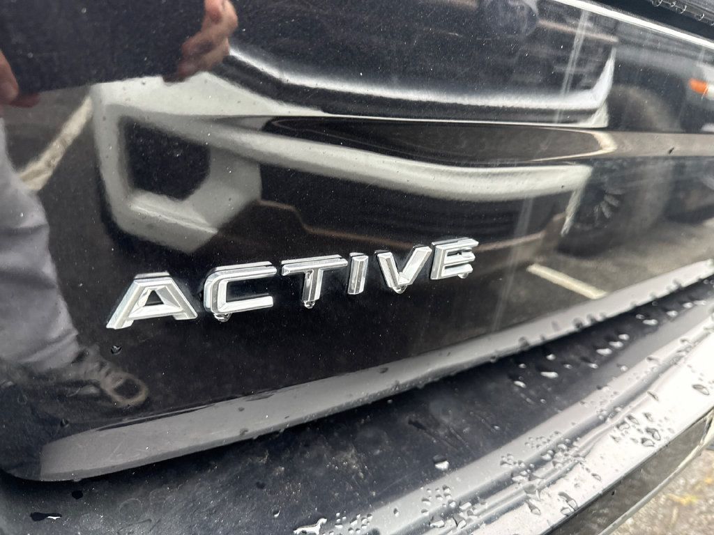 Used 2025 Ford Expedition Active AWD/4WD image 13