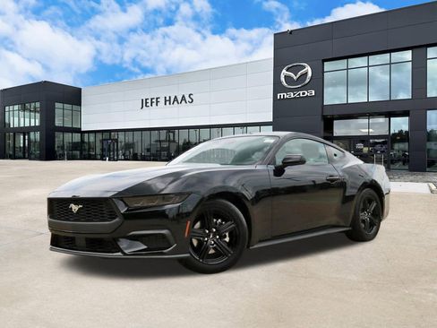 Used 2026 Ford Mustang Premium RWD image 1