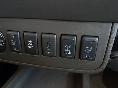 Used 2019 Nissan Frontier PRO-4X w/ Pro-4x Luxury Package image 49