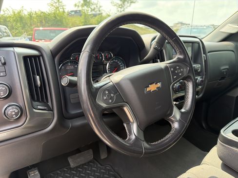 Used 2019 Chevrolet Silverado 1500 LT w/ All Star Edition AWD/4WD image 17