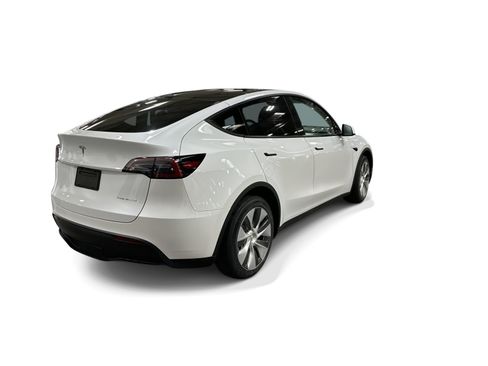 Certified 2023 Tesla Model Y Long Range AWD/4WD image 6