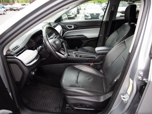 Used 2022 Jeep Compass Latitude AWD/4WD image 20