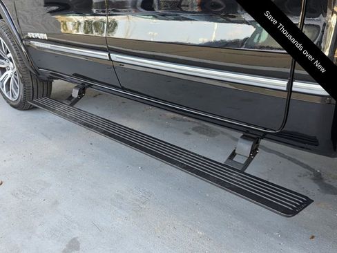 Used 2025 RAM 1500 Tungsten w/ Towing Technology Group AWD/4WD image 38