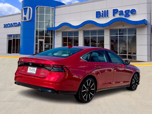 Used 2024 Honda Accord Touring image 6