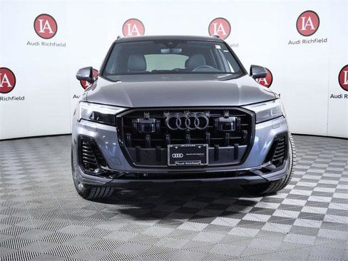 Used 2025 Audi Q7 3.0T Premium Plus w/ Premium Plus Package image 3
