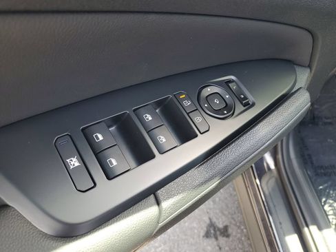 New 2026 Kia Sportage SX FWD image 9