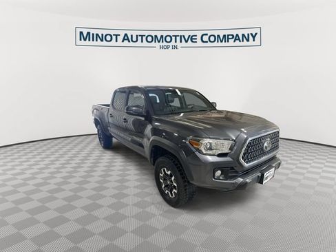 Used 2019 Toyota Tacoma TRD Off-Road AWD/4WD image 2