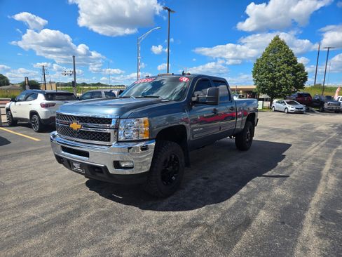 Used 2013 Chevrolet Silverado 2500 LT w/ Interior Plus Package image 4
