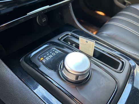 Used 2023 Chrysler 300 S image 8
