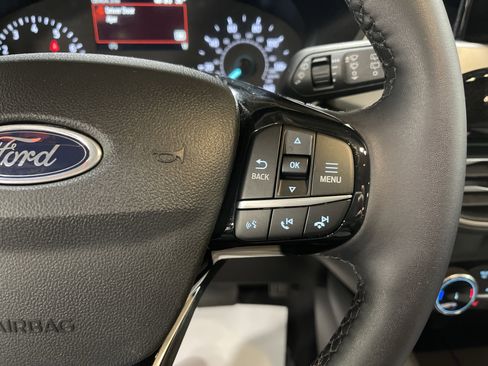 Used 2022 Ford Escape SE w/ Convenience Package image 18