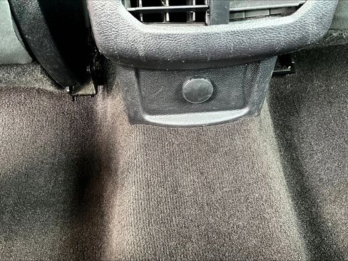 Used 2020 Ford Fusion SE image 39