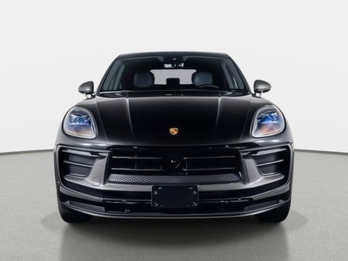 Used 2025 Porsche Macan Turbo image 22