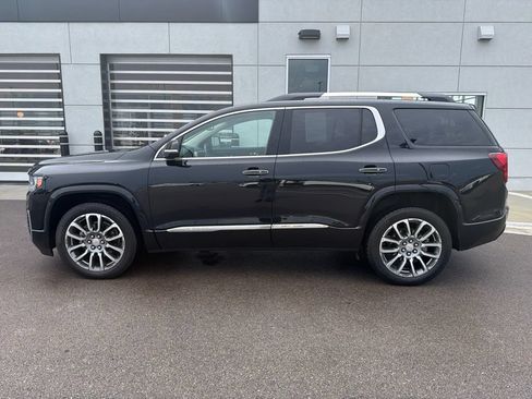 Used 2023 GMC Acadia Denali w/ Trailering Package AWD/4WD image 3