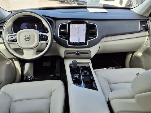 Certified 2024 Volvo XC90 B5 Plus image 17