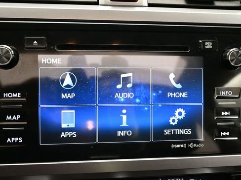 Used 2017 Subaru Legacy 2.5i Premium image 23