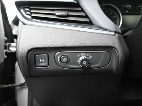 Used 2021 Buick Enclave Essence w/ Sport Touring Edition image 15