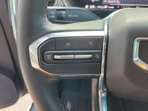Used 2025 GMC Canyon Denali AWD/4WD image 19