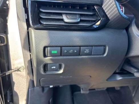 Used 2023 Nissan Sentra SV image 16