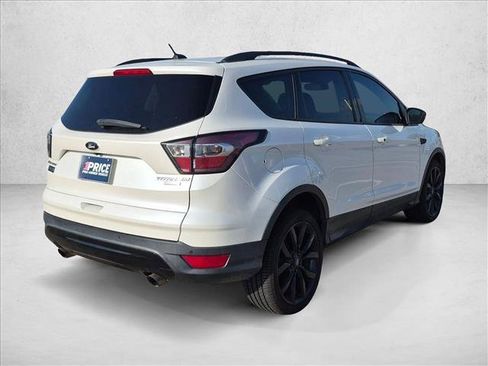 Used 2017 Ford Escape Titanium FWD image 5