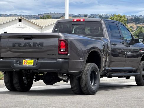 New 2026 RAM 3500 Tradesman AWD/4WD image 4