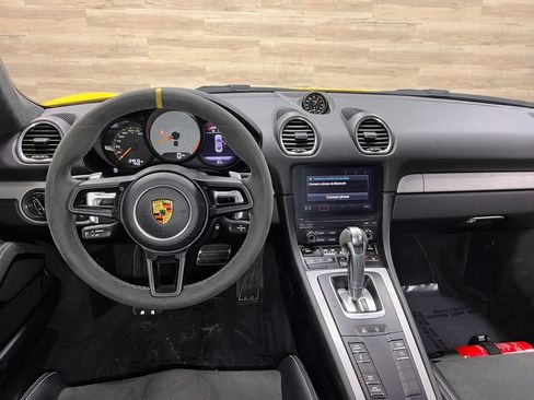 Used 2023 Porsche 718 Cayman GT4 RWD image 2