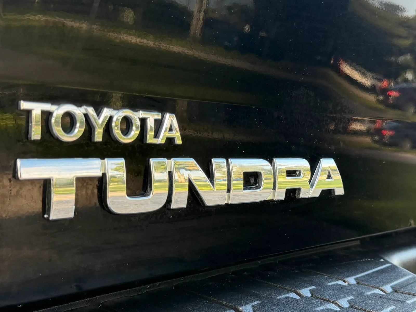 Used 2013 Toyota Tundra 4x4 CrewMax w/ Tow Pkg image 41