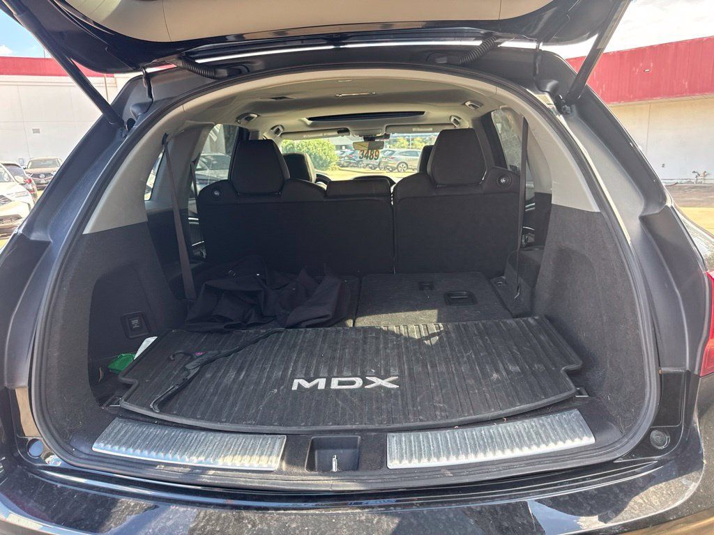 Used 2017 Acura MDX w/ Technology Package FWD image 30