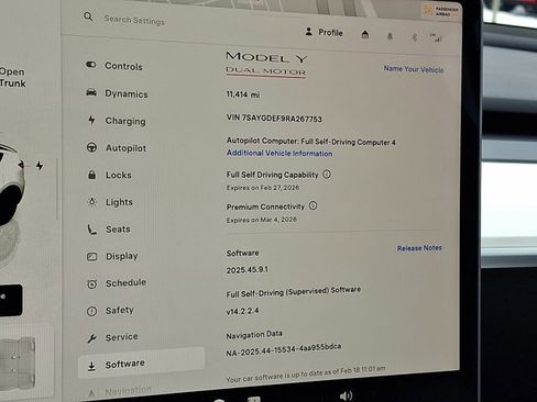 Used 2024 Tesla Model Y Performance image 21
