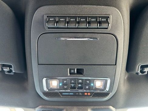 Certified 2025 Ford F250 Platinum w/ FX4 Off-Road Package AWD/4WD image 34