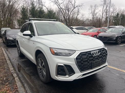 Used 2022 Audi Q5 2.0T Premium Plus w/ Premium Plus Package image 3