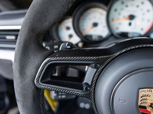 Certified 2018 Porsche 911 GT2 RS RWD image 19