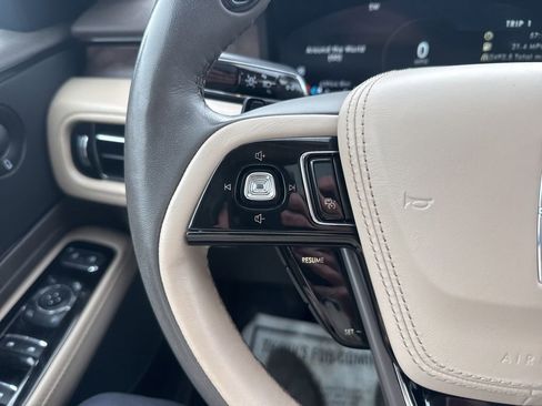 Used 2023 Lincoln Aviator Reserve w/ Equipment Group 201A image 11