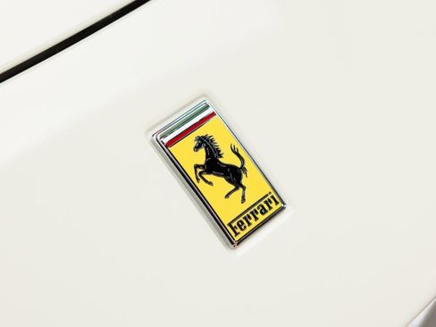 Certified 2022 Ferrari Roma image 17