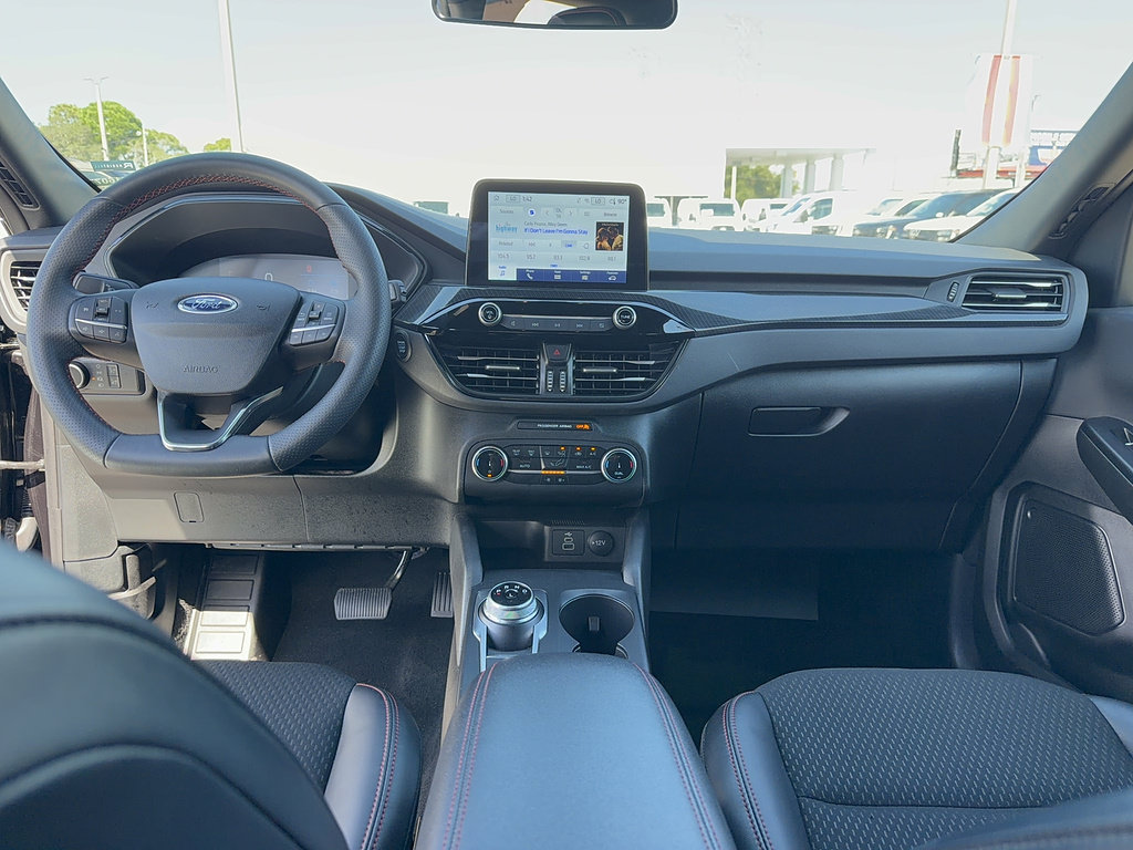 Used 2025 Ford Escape ST-Line FWD image 27