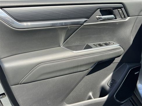 New 2025 GMC Acadia Elevation image 10