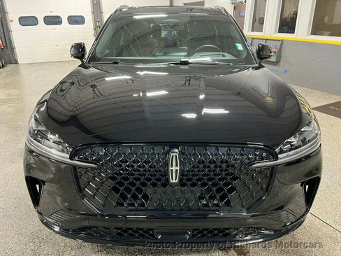 Used 2025 Lincoln Aviator Reserve w/ Equipment Group 201A image 12