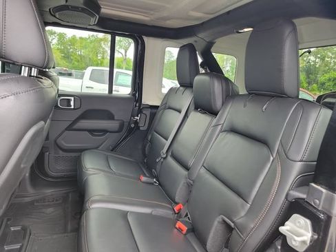 Used 2023 Jeep Wrangler Unlimited Rubicon 392 w/ Trailer Tow Package AWD/4WD image 16