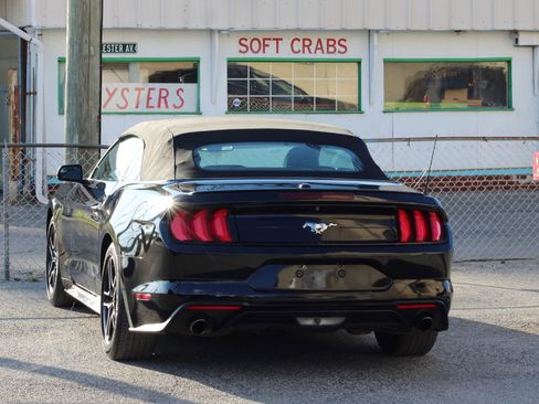 Used 2020 Ford Mustang Premium image 6