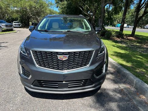Used 2021 Cadillac XT5 Premium Luxury AWD/4WD image 3