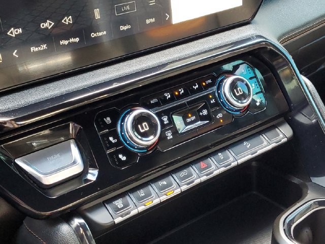 Used 2024 GMC Sierra 2500 AT4 AWD/4WD image 22