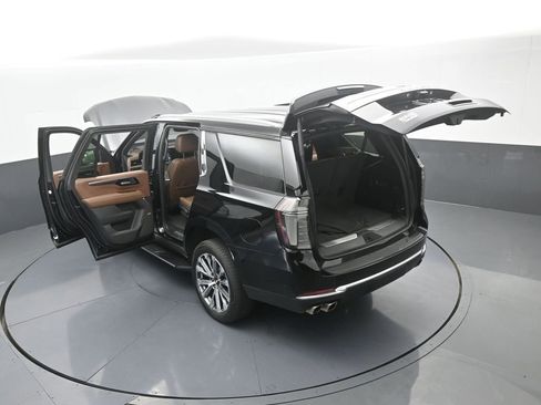 Used 2025 Chevrolet Tahoe High Country image 85