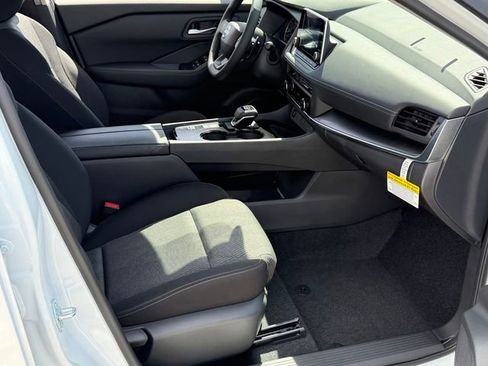 New 2026 Nissan Rogue SV FWD image 24