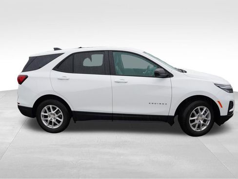 Certified 2024 Chevrolet Equinox LS w/ LS Convenience Package FWD image 2