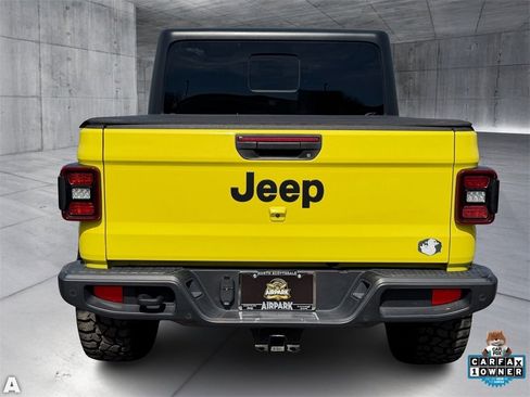 Certified 2024 Jeep Gladiator Sport image 5