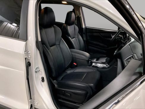 Used 2023 Subaru Ascent Limited w/ Technology Package AWD/4WD image 9