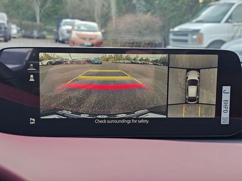 New 2026 MAZDA MAZDA3 Hatchback w/Premium Plus Pkg image 15