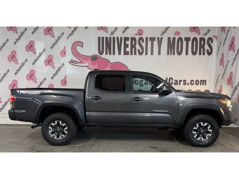 Used 2021 Toyota Tacoma TRD Off-Road image 9