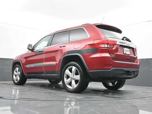 Used 2011 Jeep Grand Cherokee Overland AWD/4WD image 56