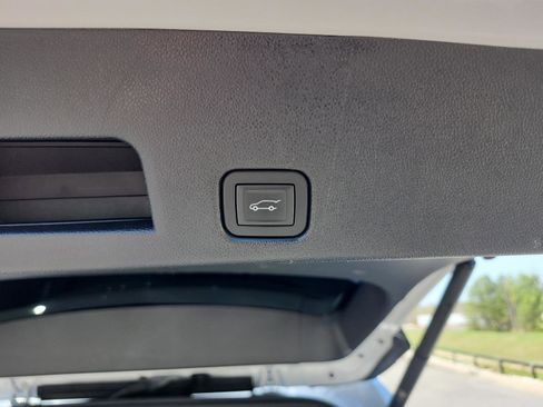 Certified 2024 GMC Acadia Denali w/ Super Cruise Package image 11