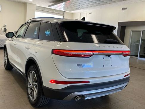 New 2025 Lincoln Corsair AWD w/ Equipment Group 101A image 5